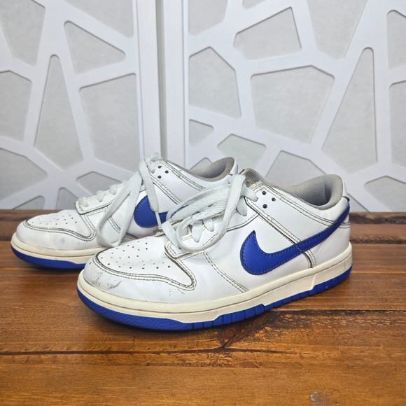 Nike Dunk Low GS Summit Hyper Royal Blue/White Size 4Y Streetwear Varsity Sports - Picture 2 of 7